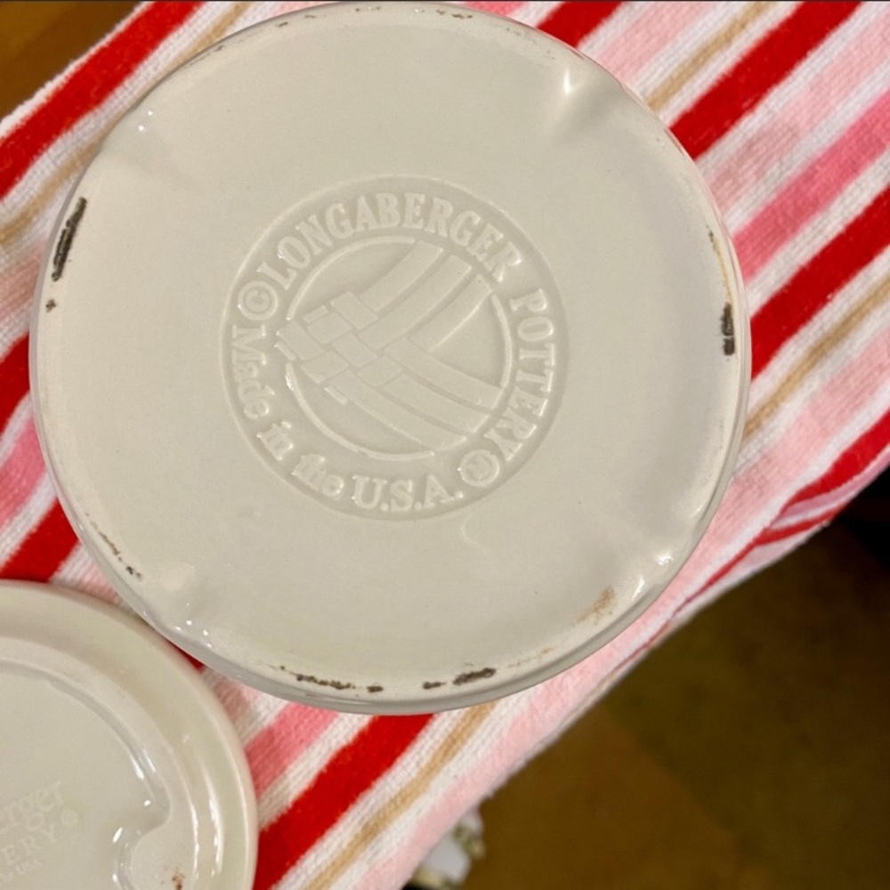 Longaberger Cream Ceramic 1 Pint Crock Red Trim Matching Lid Collectible - Picture 6 of 6